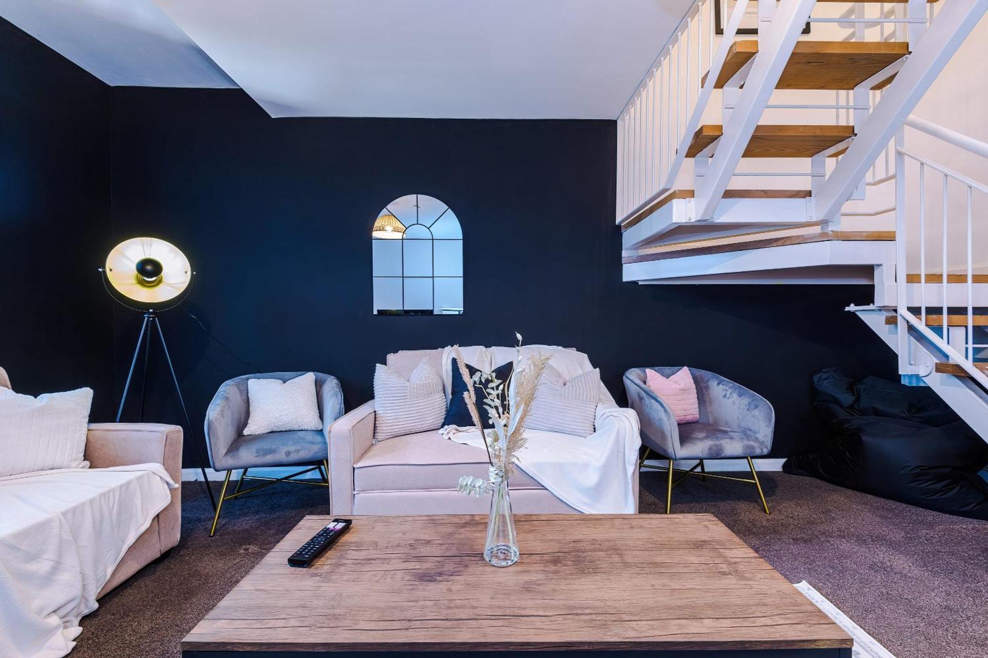 曼彻斯特Rest&Recharge At A Spacious Townhouse By The Etihad别墅 外观 照片