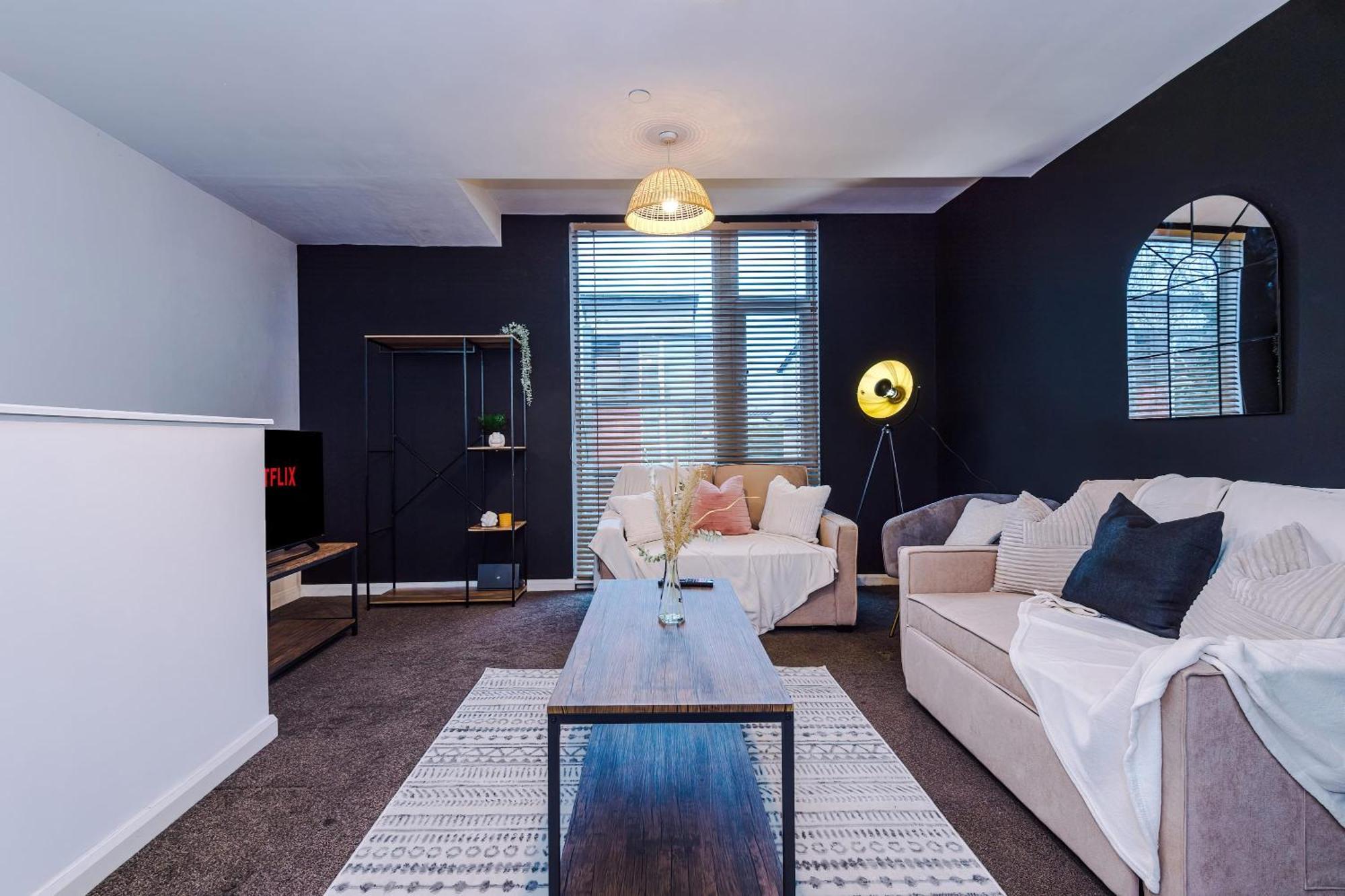 曼彻斯特Rest&Recharge At A Spacious Townhouse By The Etihad别墅 外观 照片